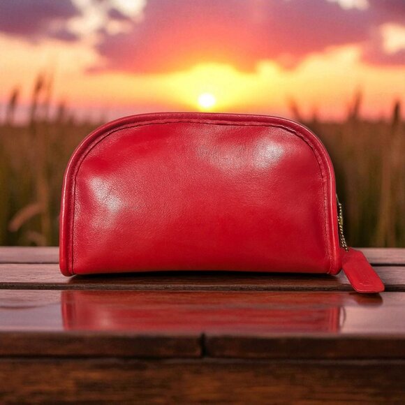 Coach Vintage Red Leather Travel Bag Case - Late 70s - Style 7225 - Picture 1 of 11